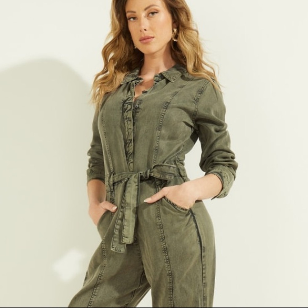 New GUESS Neva Jumpsuit SZ L - Picture 2 of 7